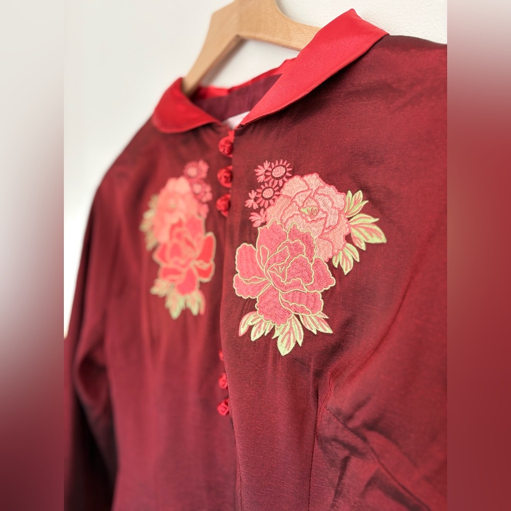 Vintage Red Floral Embroidered Blazer